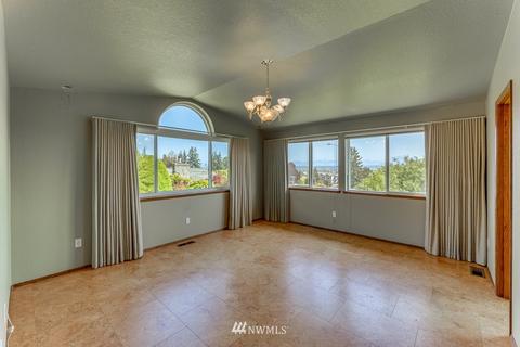 1014 Angle Ln, Everett, WA 98201 photo 24