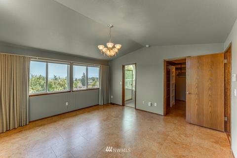 1014 Angle Ln, Everett, WA 98201 photo 25