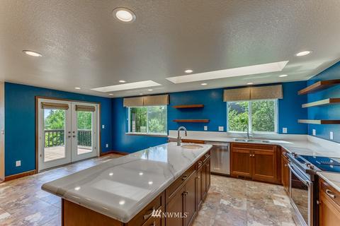 1014 Angle Ln, Everett, WA 98201 photo 18