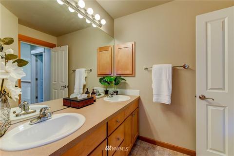 211 185th Pl SW, Bothell, WA 98012 photo 23