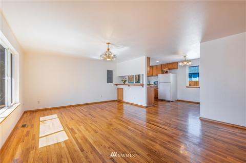 9204 Holly Dr, Everett, WA 98204 photo 7