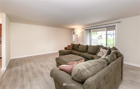 408 Christian Ct SE, Orting, WA 98360 photo 9