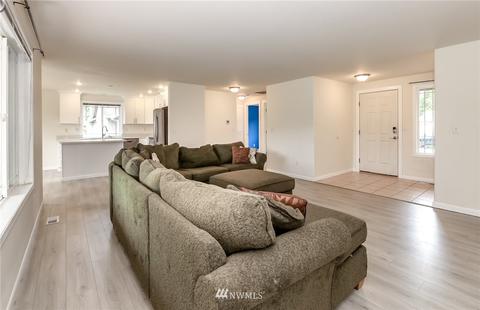 408 Christian Ct SE, Orting, WA 98360 photo 8