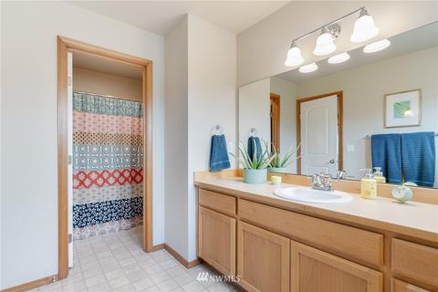 1198 Goldfinch Ave SW, Orting, WA 98360 photo 20