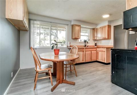 1844 Clovercrest St, Enumclaw, WA 98022 photo 8