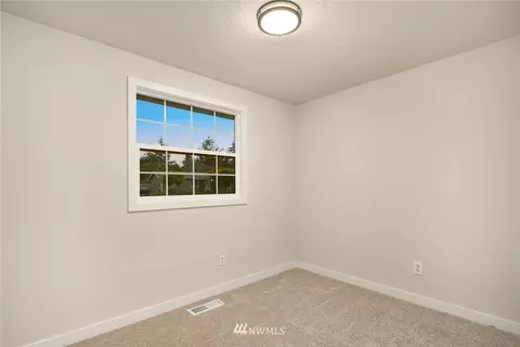 19417 Crescent Dr E, Spanaway, WA 98387 photo 17