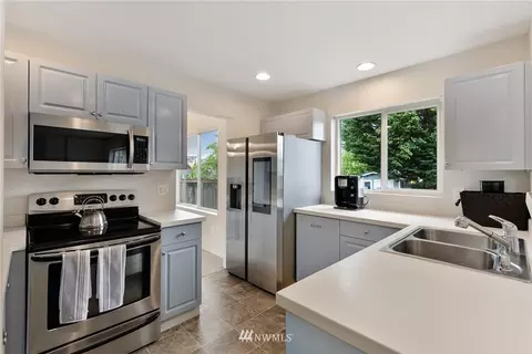 4002 219th St E, Spanaway, WA 98387 photo 5