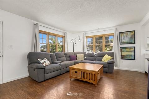 1632 Walnut St, Everett, WA 98201 photo 3