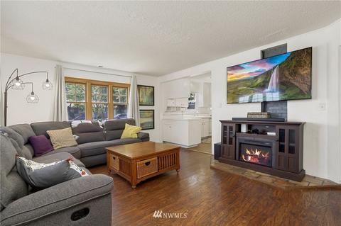 1632 Walnut St, Everett, WA 98201 photo 2