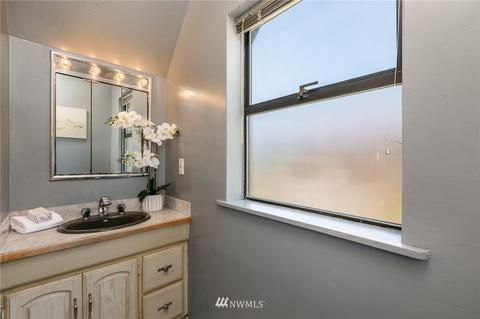 1811 E Thomas St, Seattle, WA 98112 photo 15