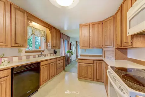 2411 124th St SE, Everett, WA 98208 photo 8