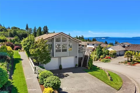 1614 Edgemoor Ln, Everett, WA 98203 photo 1