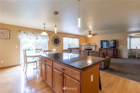 214 Michell Ln NE, Orting, WA 98360 photo 11
