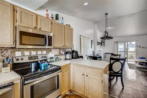 18510 12th Avenue Ct E, Spanaway, WA 98387 photo 7