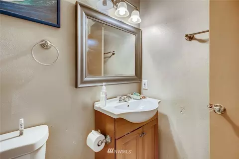 18510 12th Avenue Ct E, Spanaway, WA 98387 photo 16