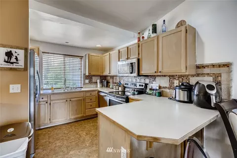 18510 12th Avenue Ct E, Spanaway, WA 98387 photo 5
