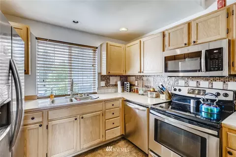 18510 12th Avenue Ct E, Spanaway, WA 98387 photo 6
