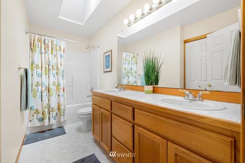 18417 10th Dr SE, Bothell, WA 98012 photo 17