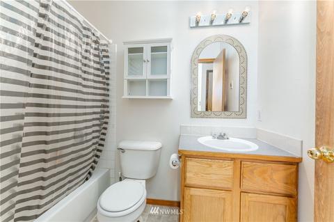 332 E Prospect St, Chelan, WA 98816 photo 11