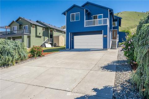 332 E Prospect St, Chelan, WA 98816 photo 1