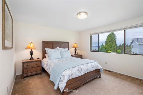 8712 Olympic View Dr, Edmonds, WA 98026 photo 17