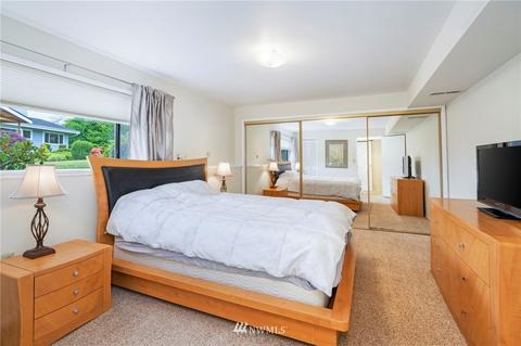 8712 Olympic View Dr, Edmonds, WA 98026 photo 24