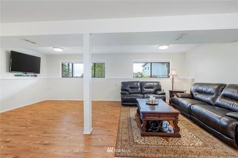 8712 Olympic View Dr, Edmonds, WA 98026 photo 26