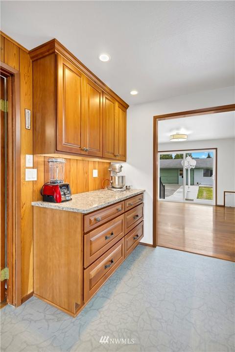 6221 Spring St, Everett, WA 98203 photo 27