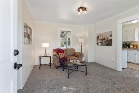 1421 75th St SE, Everett, WA 98203 photo 2