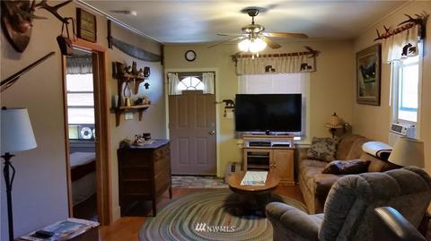 808 SE Front St, Winlock, WA 98596 photo 3