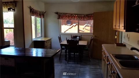 808 SE Front St, Winlock, WA 98596 photo 8