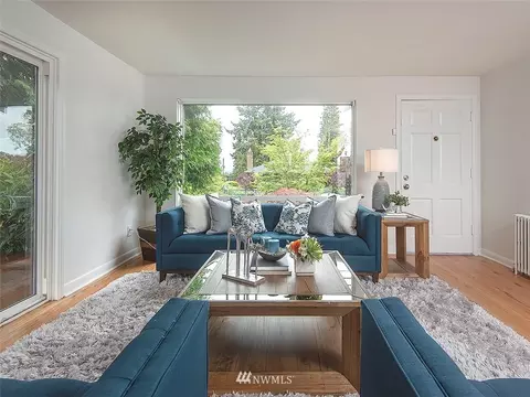 8827 15th Ave NE, Seattle, WA 98115 photo 3