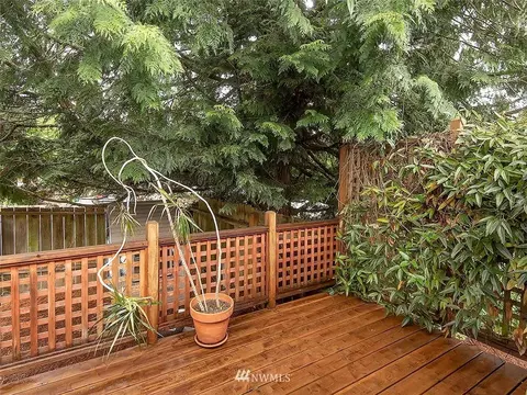 8827 15th Ave NE, Seattle, WA 98115 photo 23