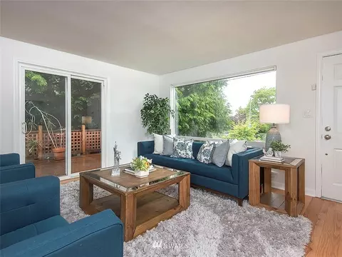 8827 15th Ave NE, Seattle, WA 98115 photo 5