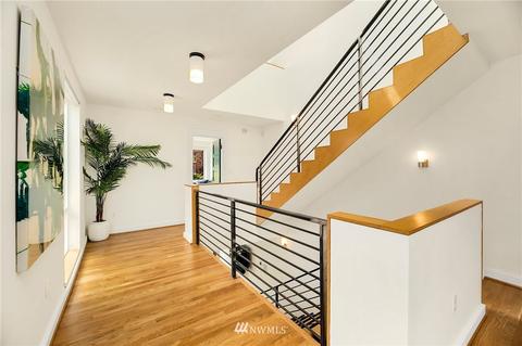 1806 E John St, Seattle, WA 98112 photo 22
