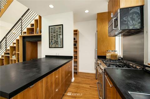 1806 E John St, Seattle, WA 98112 photo 12