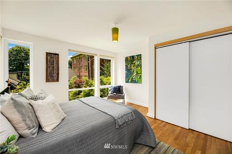 1806 E John St, Seattle, WA 98112 photo 24