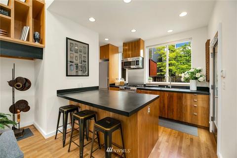 1806 E John St, Seattle, WA 98112 photo 10