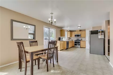 606 190th St E, Spanaway, WA 98387 photo 9