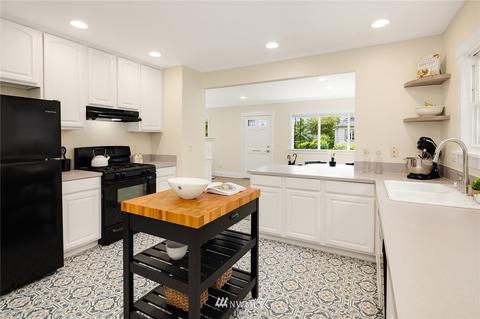 910 N 78th St, Seattle, WA 98103 photo 10