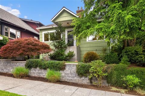910 N 78th St, Seattle, WA 98103 photo 1