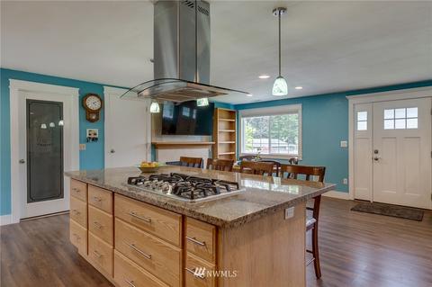 17403 Gravenstein Rd, Bothell, WA 98012 photo 6
