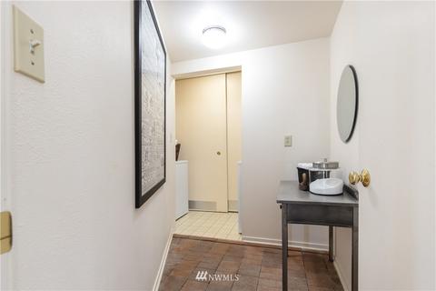 2525 Boyer Ave E, Seattle, WA 98102 photo 17