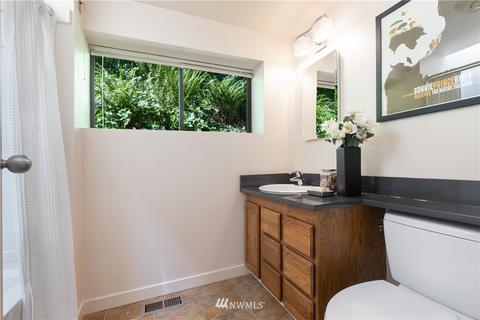 2525 Boyer Ave E, Seattle, WA 98102 photo 12