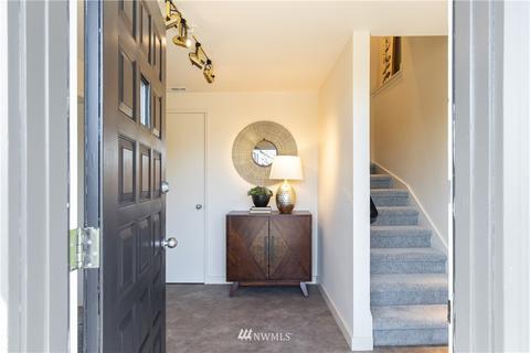 2525 Boyer Ave E, Seattle, WA 98102 photo 2