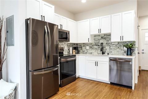 2838 E Spring St, Seattle, WA 98122 photo 7