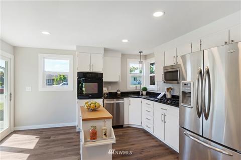 2425 Paramount Dr, Enumclaw, WA 98022 photo 10