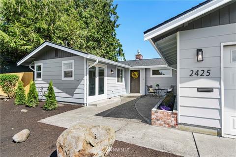 2425 Paramount Dr, Enumclaw, WA 98022 photo 2