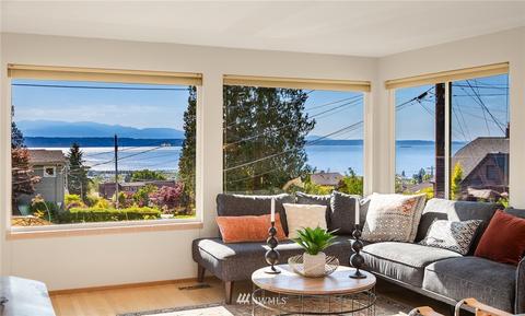 940 Cedar St, Edmonds, WA 98020 photo 2