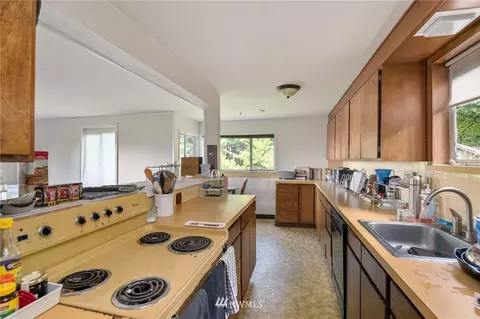 1823 Broadway E, Seattle, WA 98102 photo 14